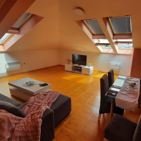 Loft Apartman Jagodina Εξωτερικό φωτογραφία